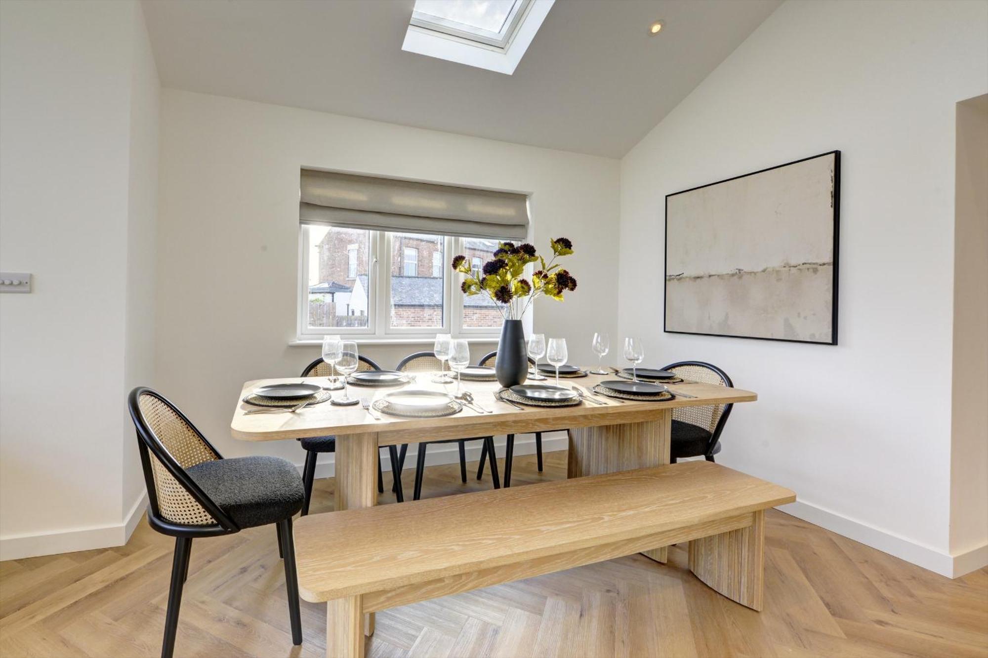 Kist Accommodates Presents - Hygge House, Parking, Ev Point * Ripon