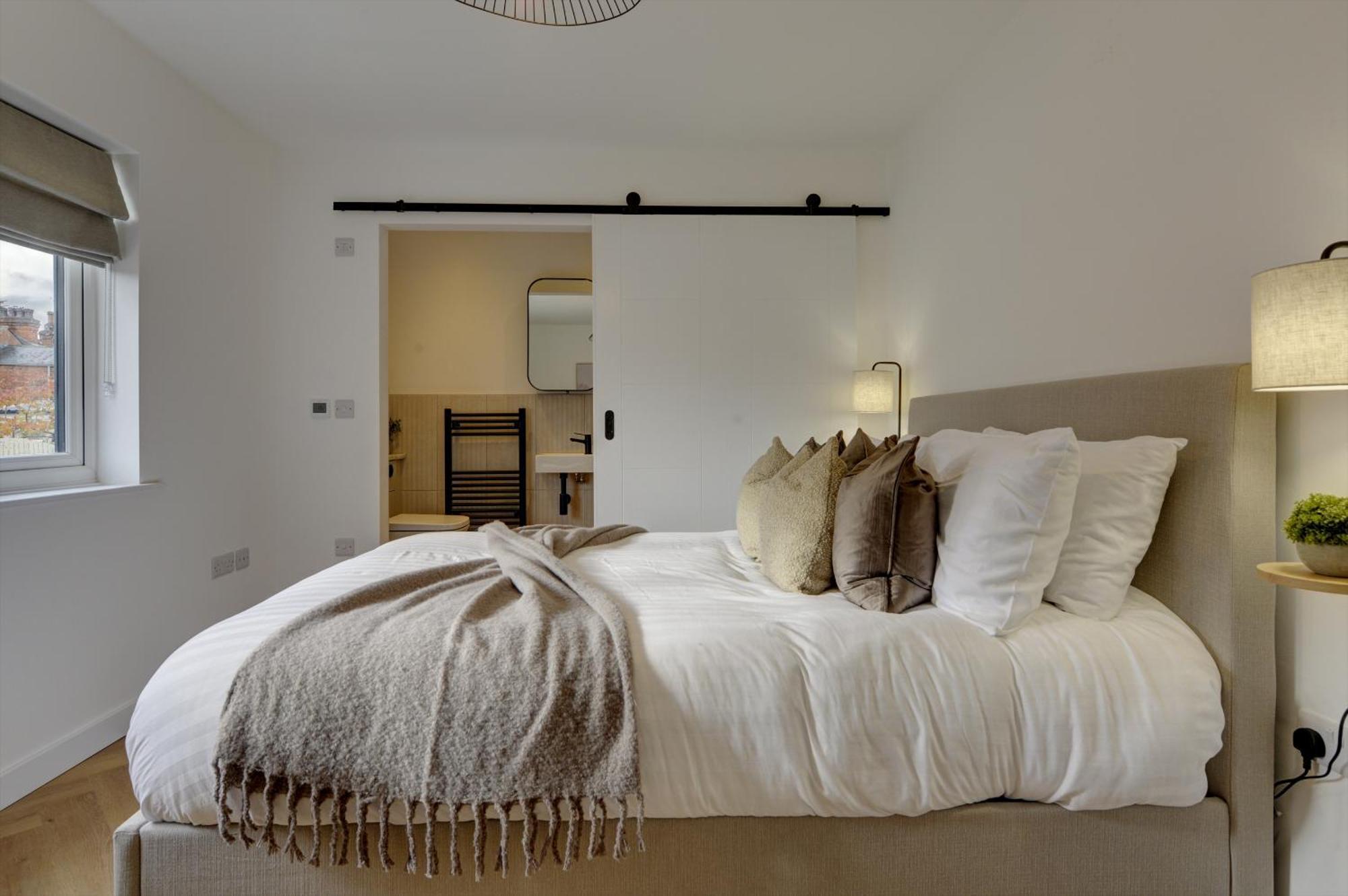 Kist Accommodates Presents - Hygge House, Parking, Ev Point Ripon