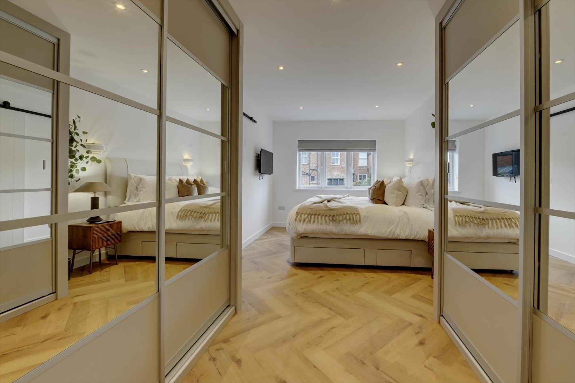 Kist Accommodates Presents - Hygge House, Parking, Ev Point *